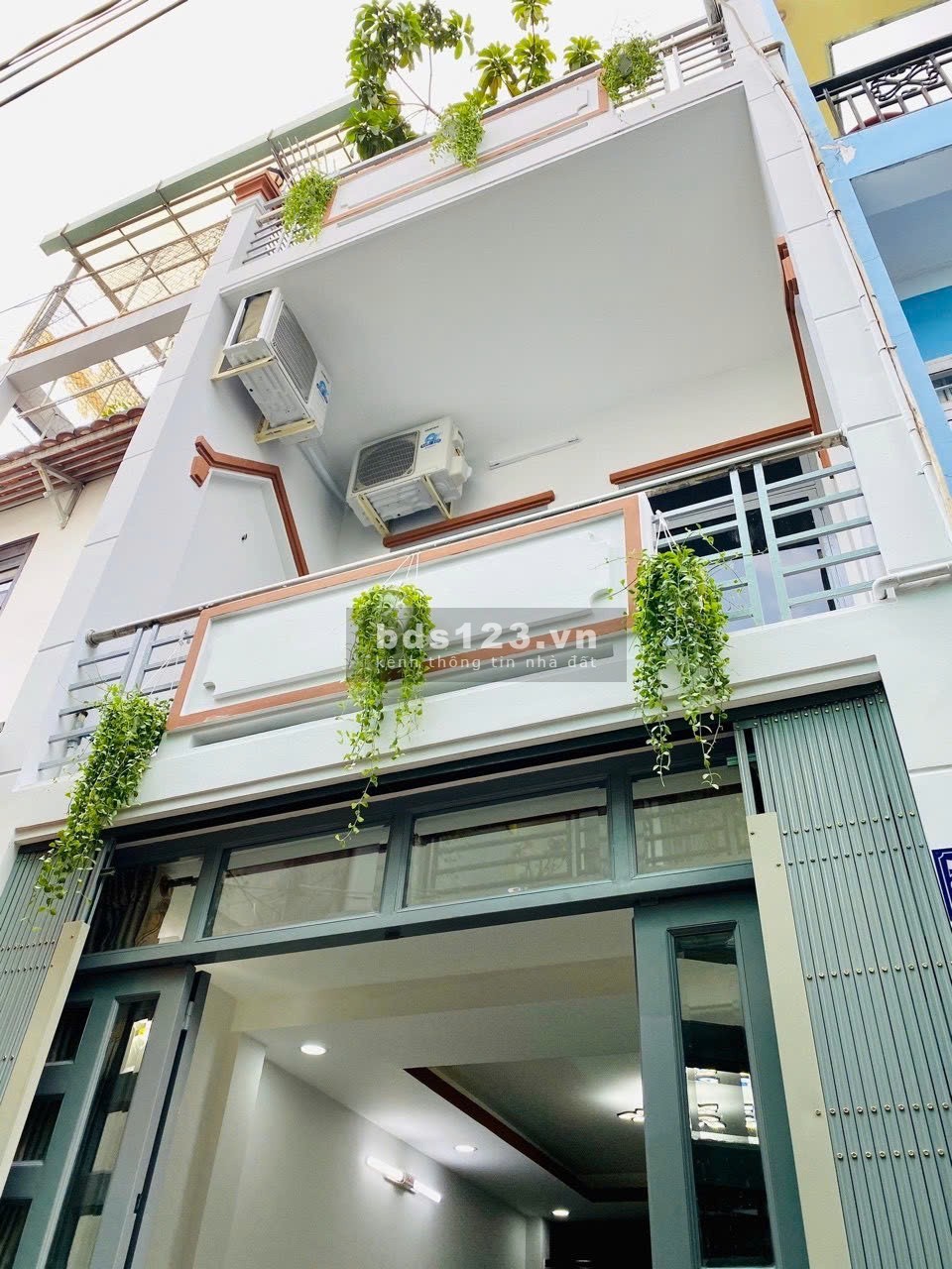 Siêu phẩm Gò Vấp, bán nhà đường đường Lê Thị Hồng.