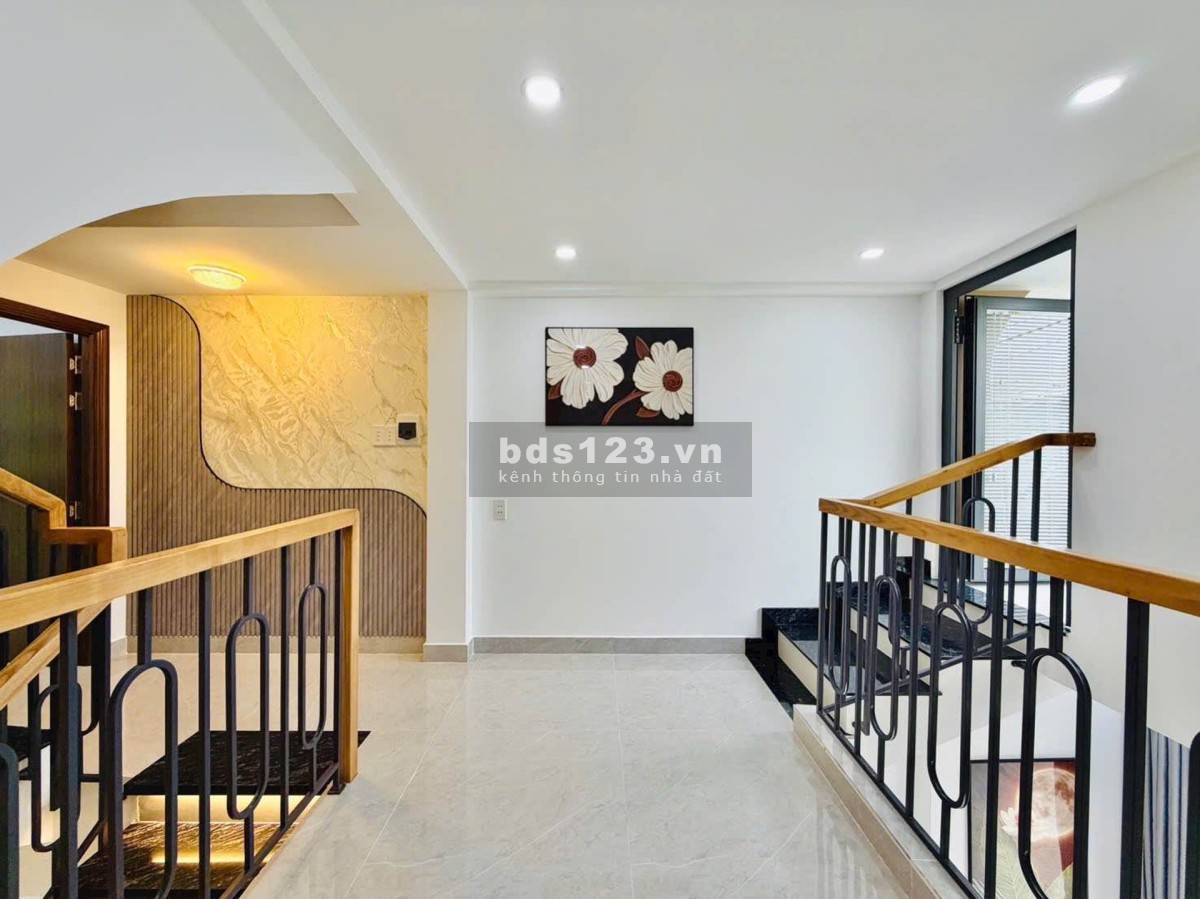 Bán nhà Trần Thị Trọng tặng FUll nội thất xịn+Giá 5.x tỷ