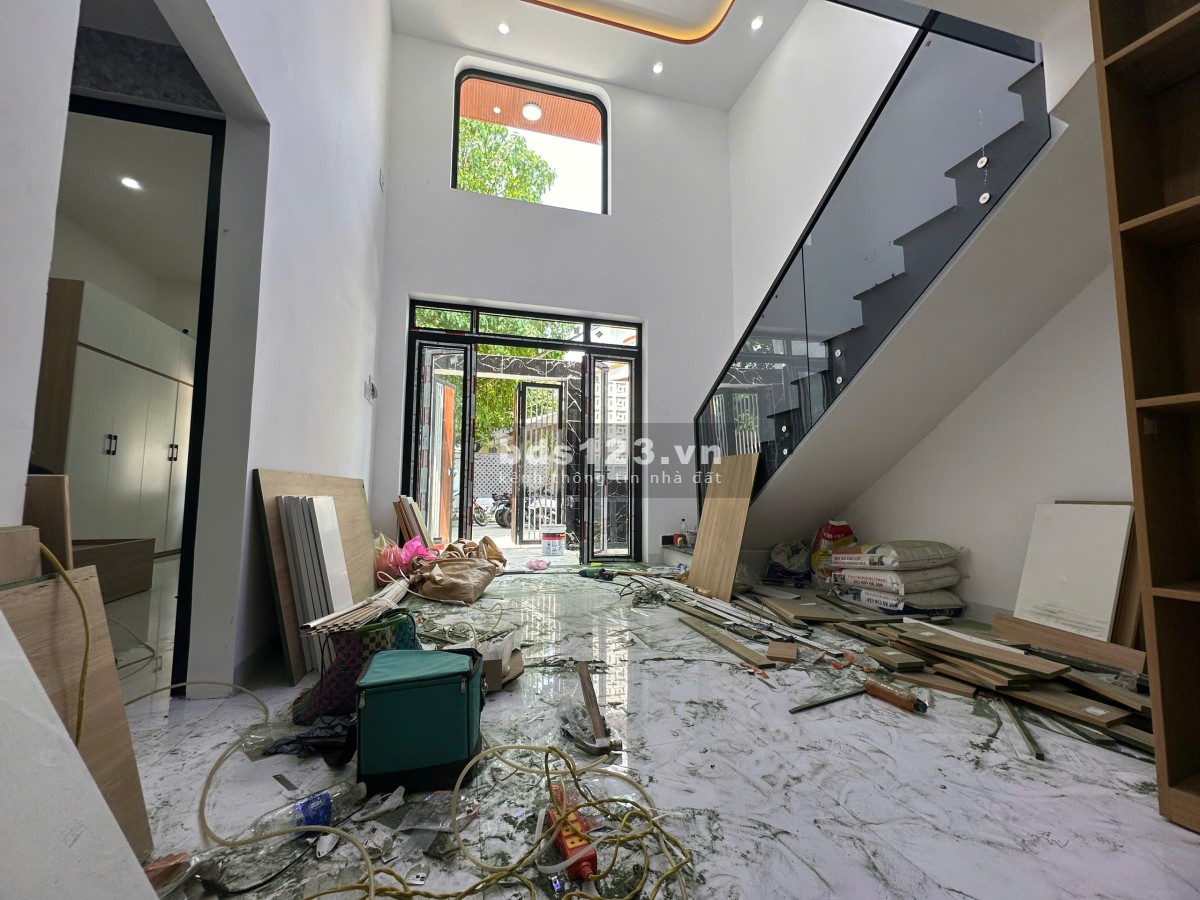 CHỈ 4,1 TỶ - SỞ HỮU NHÀ PHỐ 2 MẶT THOÁNG CMT8, CẨM LỆ