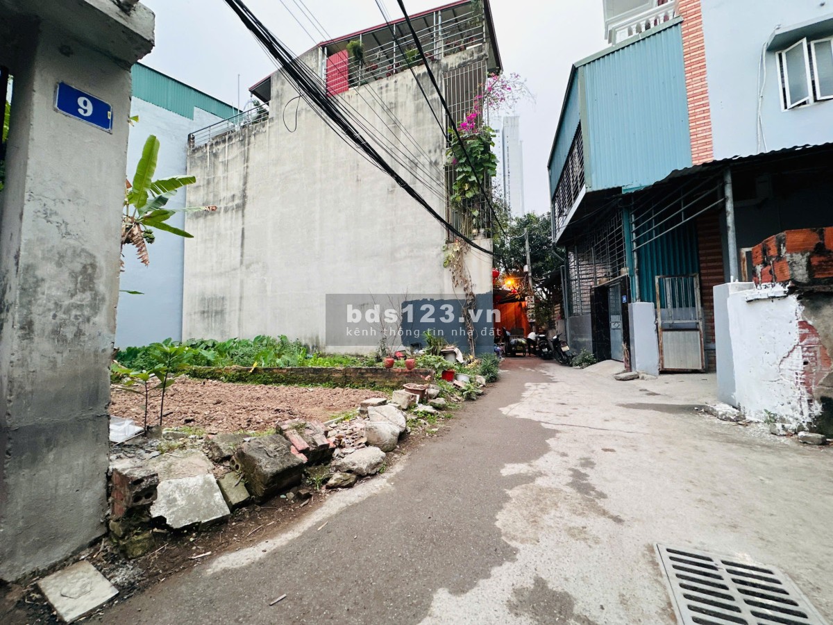 Bán Đất Miêu Nha – Tây Mỗ - 70m2 – mặt tiền 4.7 m – 7.75 tỷ.