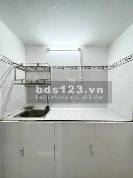 Phòng gác cao Thạnh Lộc 48, Q12 - Giá 2.8 triệu - Giảm 400k 2…