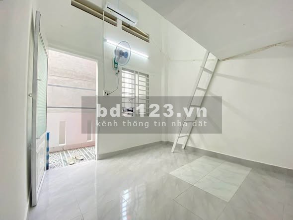 Phòng gác cao Thạnh Lộc 48, Q12 - Giá 2.8 triệu - Giảm 400k 2…