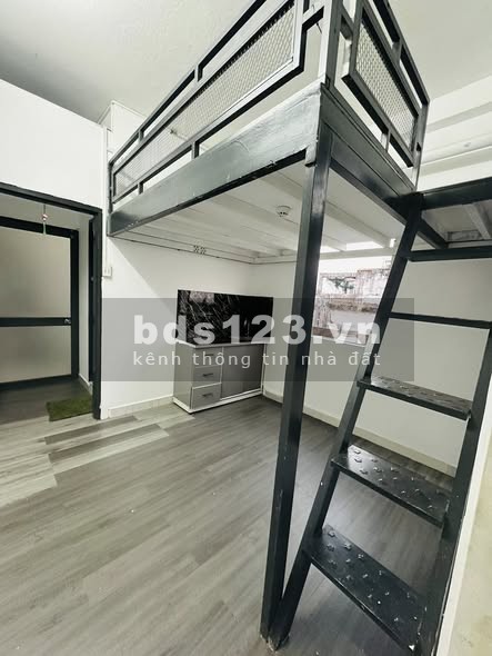 Cho thuê phòng 35m2 có ban công lớn tại Phan Đình Phùng, Q. Phú…