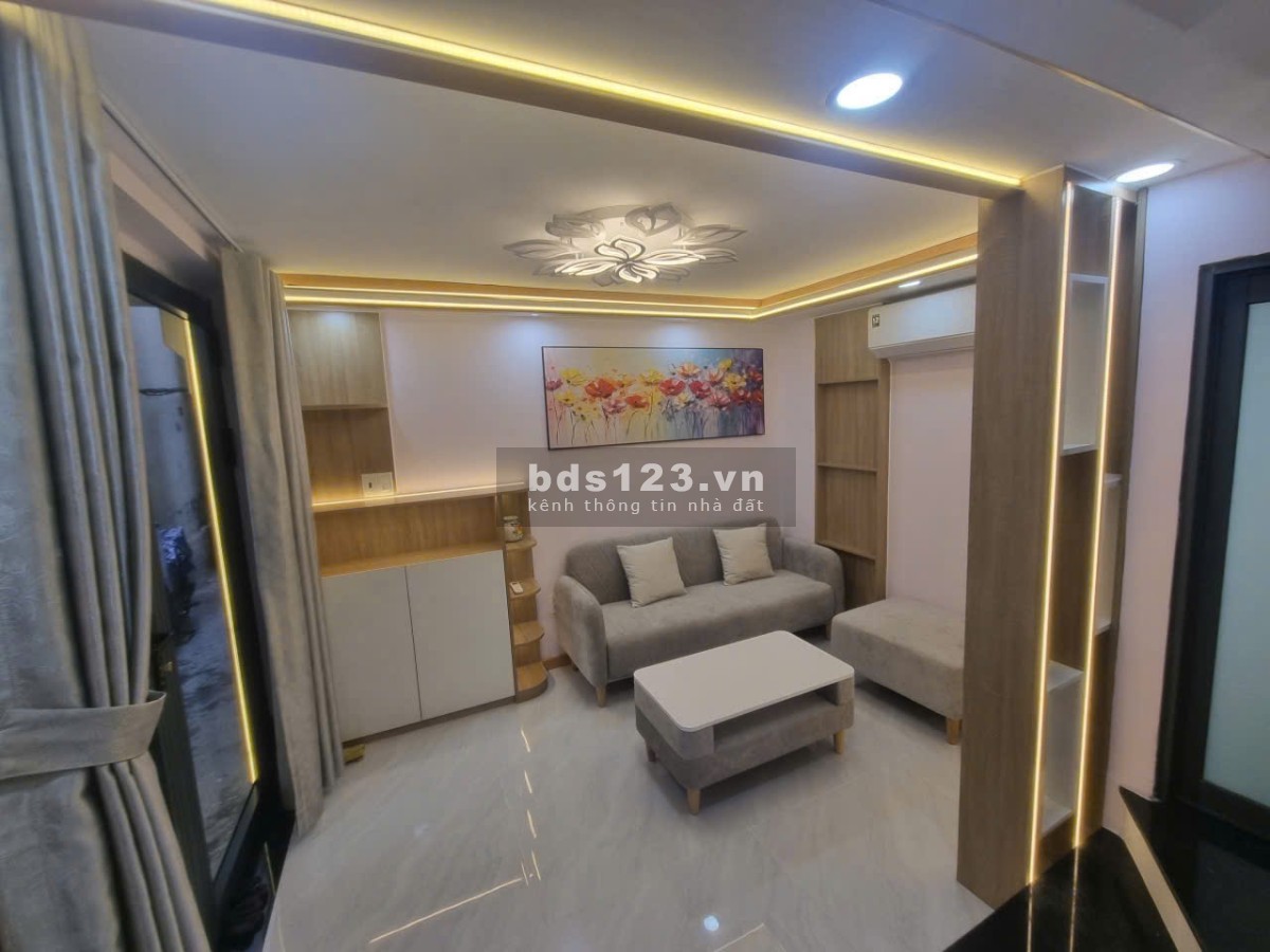 Chỉ 5 tỷ mua được căn nhà ngay trung tâm 126A/1 Nguyễn Cư Trinh Q1