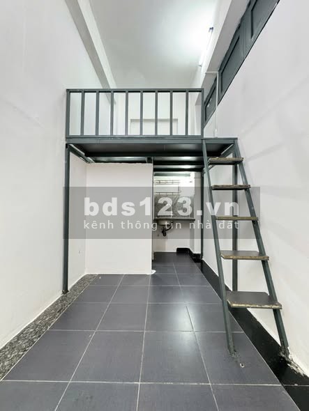 Cho thuê phòng gác cao 2.8 triệu tại 106/6 Trường Chinh, Q12