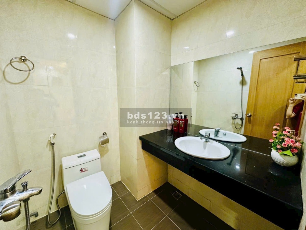 Bán căn hộ biển Mường Thanh Sơn Trà căn 2PN 66m2 full nội thất