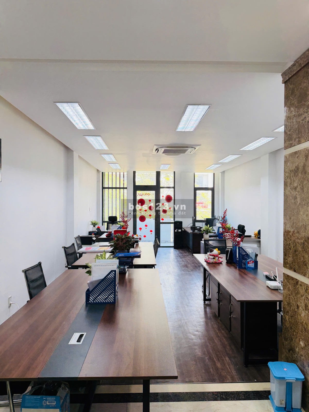 Cho thuê văn phòng – Phòng họp – Chỗ ngồi làm việc | KĐT…
