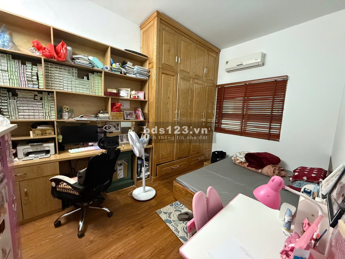 Chính chủ cần bán gấp căn hộ 65m 2N2VS Kim Văn Kim Lũ , sẵn…