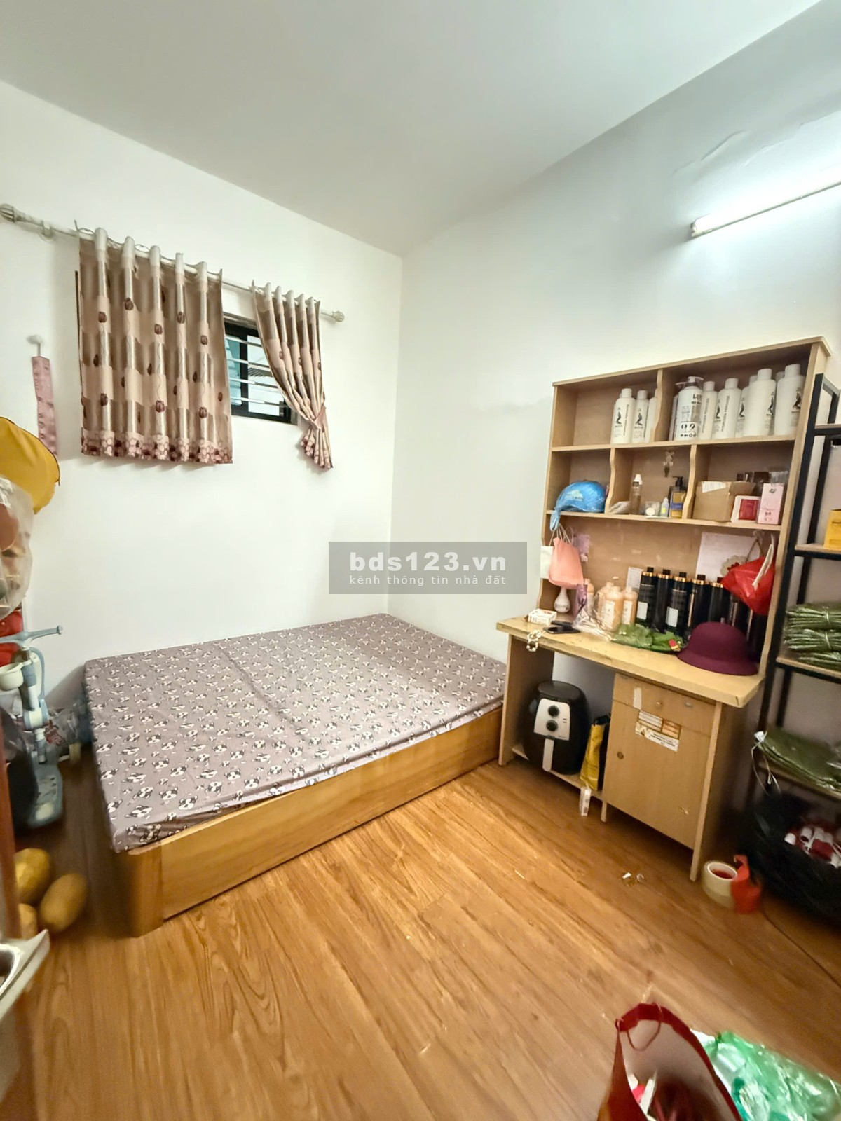 Chính chủ cần bán gấp căn hộ 65m 2N2VS Kim Văn Kim Lũ , sẵn…