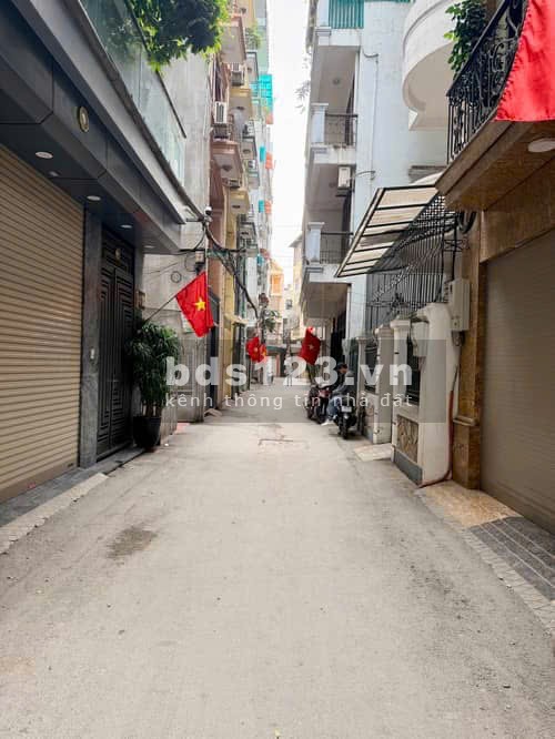 Tôn Đức Thắng - 16 tỷ - thoáng oto vào được, rẻ hơn khu…