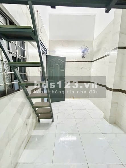 Phòng trọ gác cao 95 Phan Văn Hùm, Q12, gần chợ Tô Ký, Co.opmart…