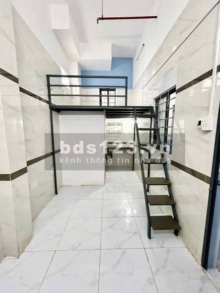 Phòng trọ gác cao 95 Phan Văn Hùm, Q12, gần chợ Tô Ký, Co.opmart…