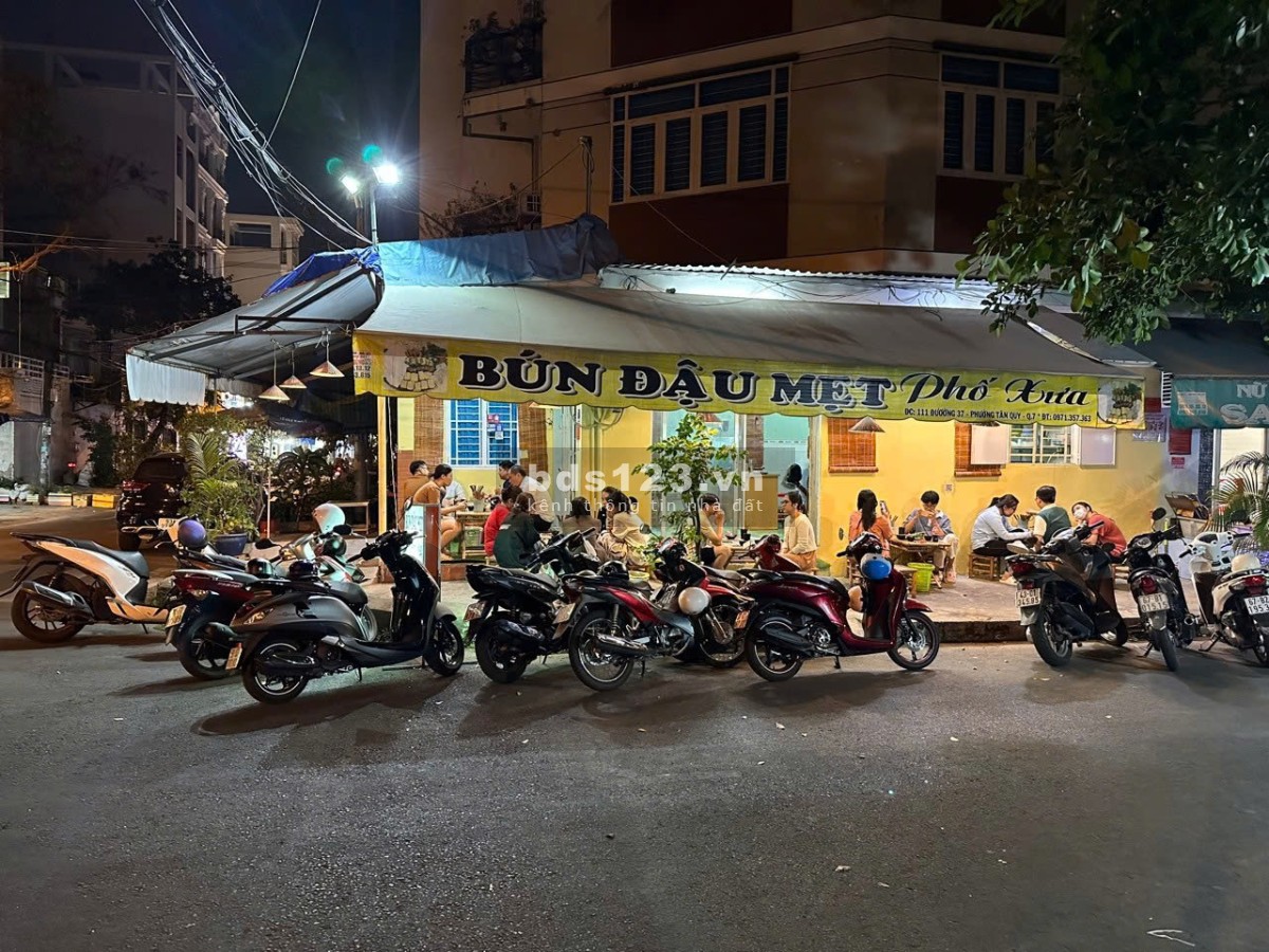Ngã tư, 2 mặt tiền, 30m2, mặt bằng kinh doanh