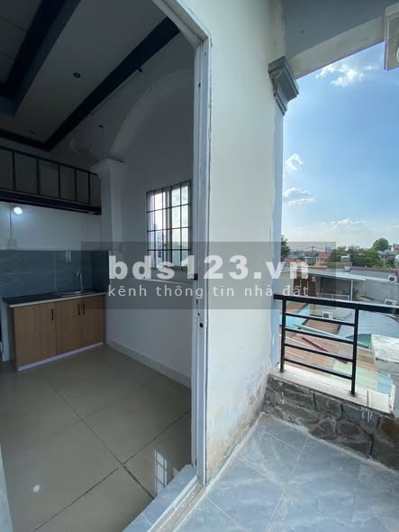 Phòng Ban Công mới, giờ tự do gần CVPM Quang Trung, Quận 12