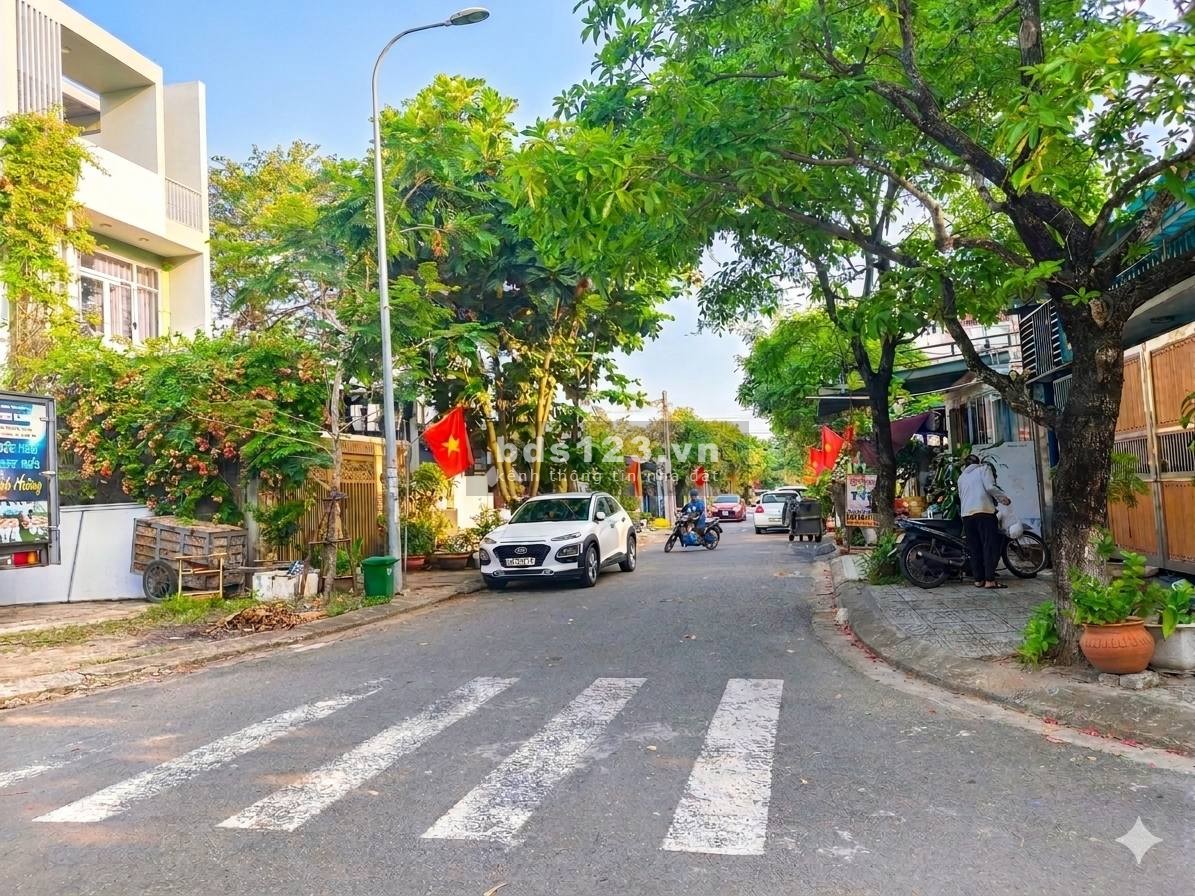  NHÀ ĐẸP NHƯ MỚI – MẶT TIỀN ĐƯỜNG 5M5 – NGAY CÔNG VIÊN…