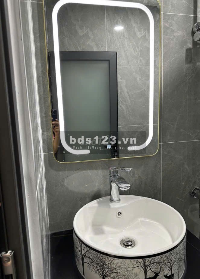 Bán nhà xây mới trang bị full nội thất 100% vào ở ngay, gần…