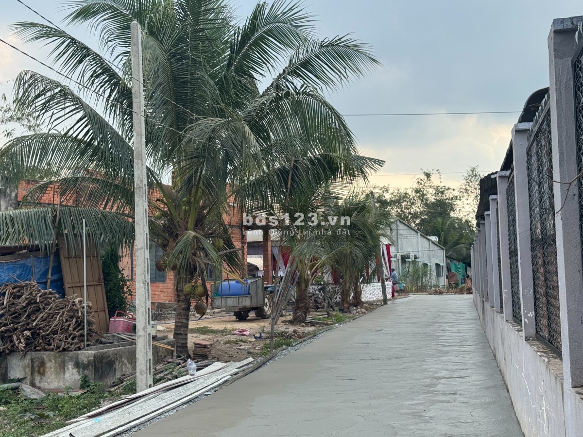 Cơ hội tốt cho NĐT. Đất full thổ tại Lộc Ninh, qua TP.HCM 10km