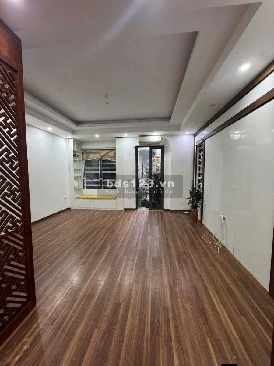 Bán nhà Thái Hà trong ngõ quận Đống Đa phân lô, vỉa hè…