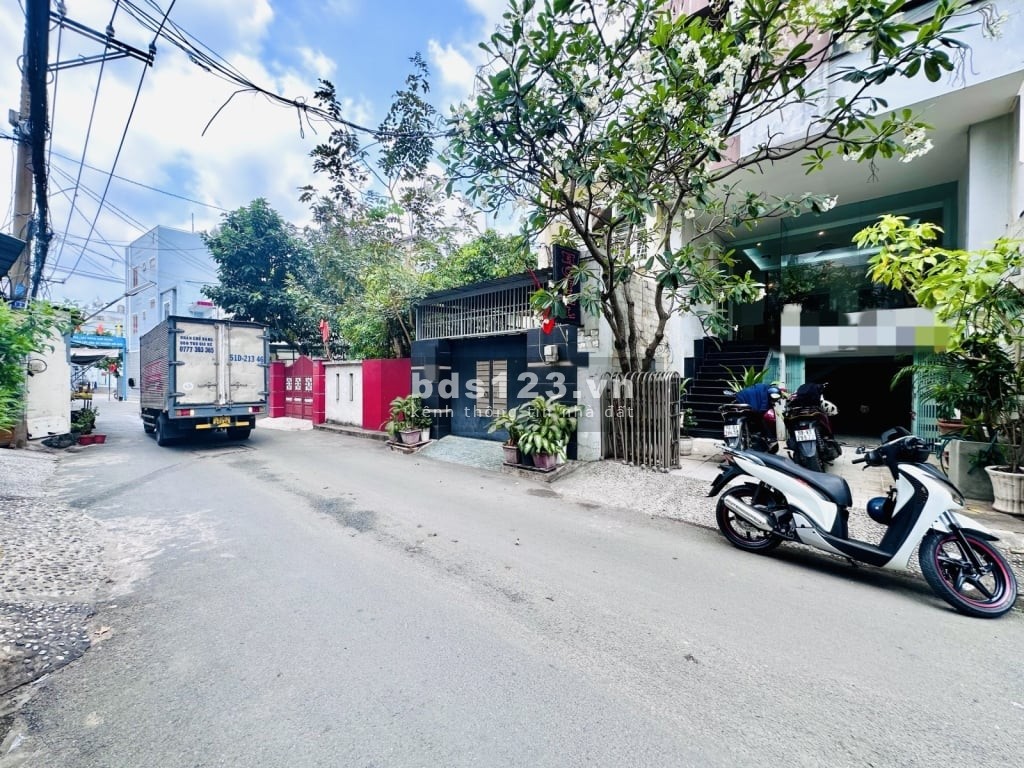 Nhà hẻm 6m Nguyễn Kiệm, 5 Tầng, thang máy - gần Sân bay TSN.