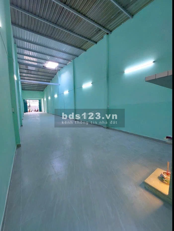 Cho thuê kho 135m2 mặt tiền Tùng Thiện Vương P11 Q8
