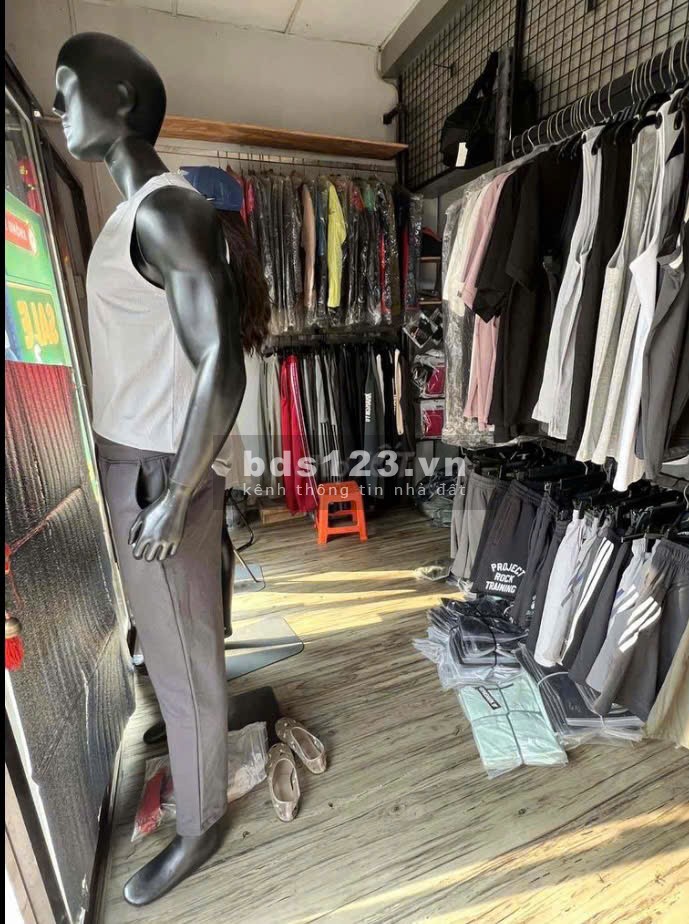 Sang mặt bằng 25m2 riêng biệt giá cực rẻ ở Dạ Nam P2 Q8