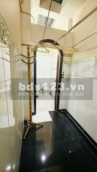 Phòng trọ tầng trệt 295 Nguyễn Gia Trí, Bình Thạnh - Giá 5 triệu