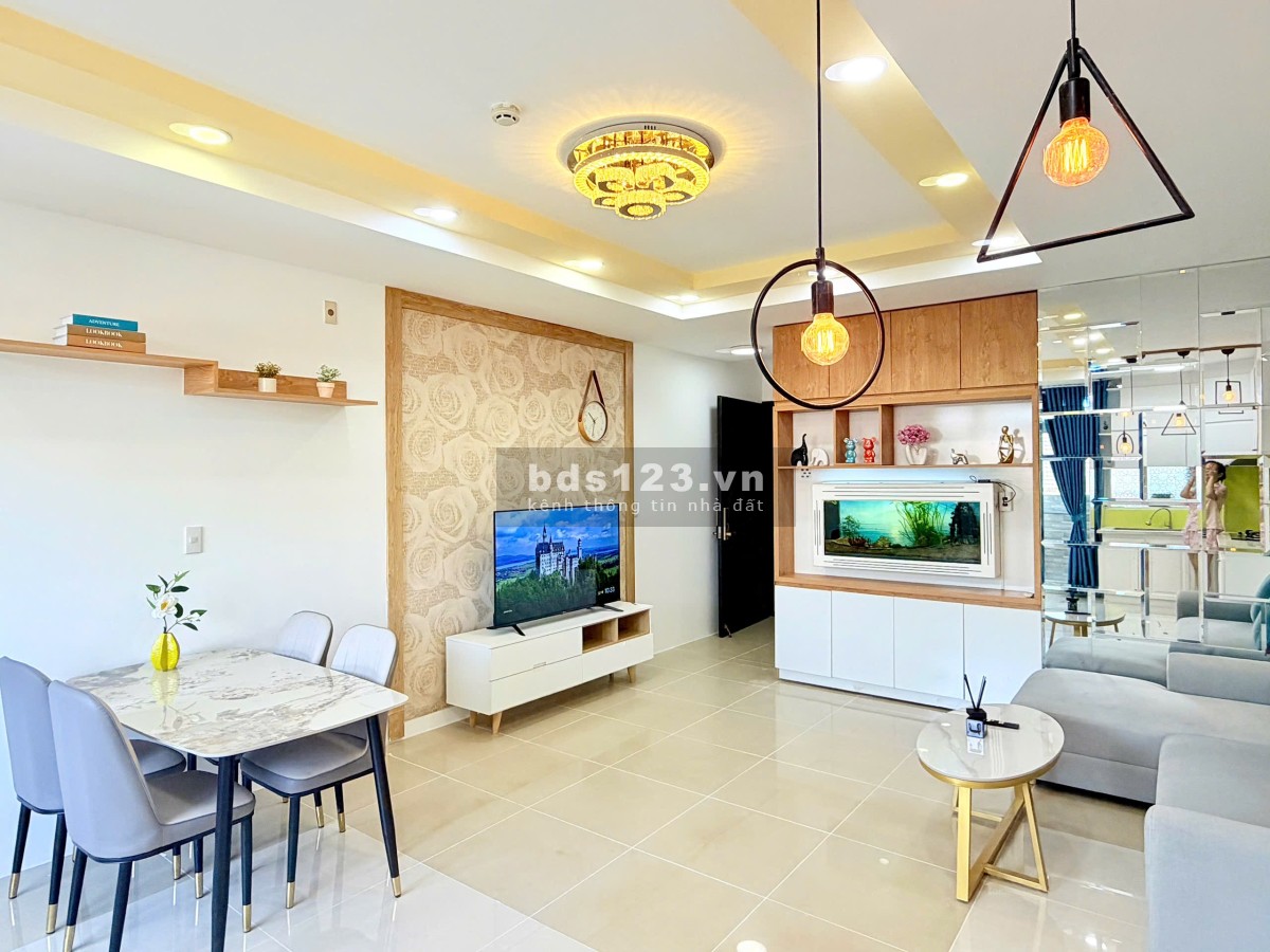 Chính chủ căn góc 83m2 Hoàng Kim Thế Gia, sổ hồng sẵn, nhà mới, nội thất