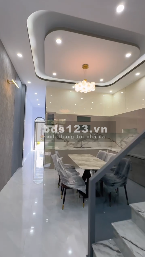 Hàng hiếm tại Long Hòa, nhà sân rộng trước sau thoáng mát,…