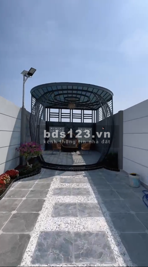 Hàng hiếm tại Long Hòa, nhà sân rộng trước sau thoáng mát,…