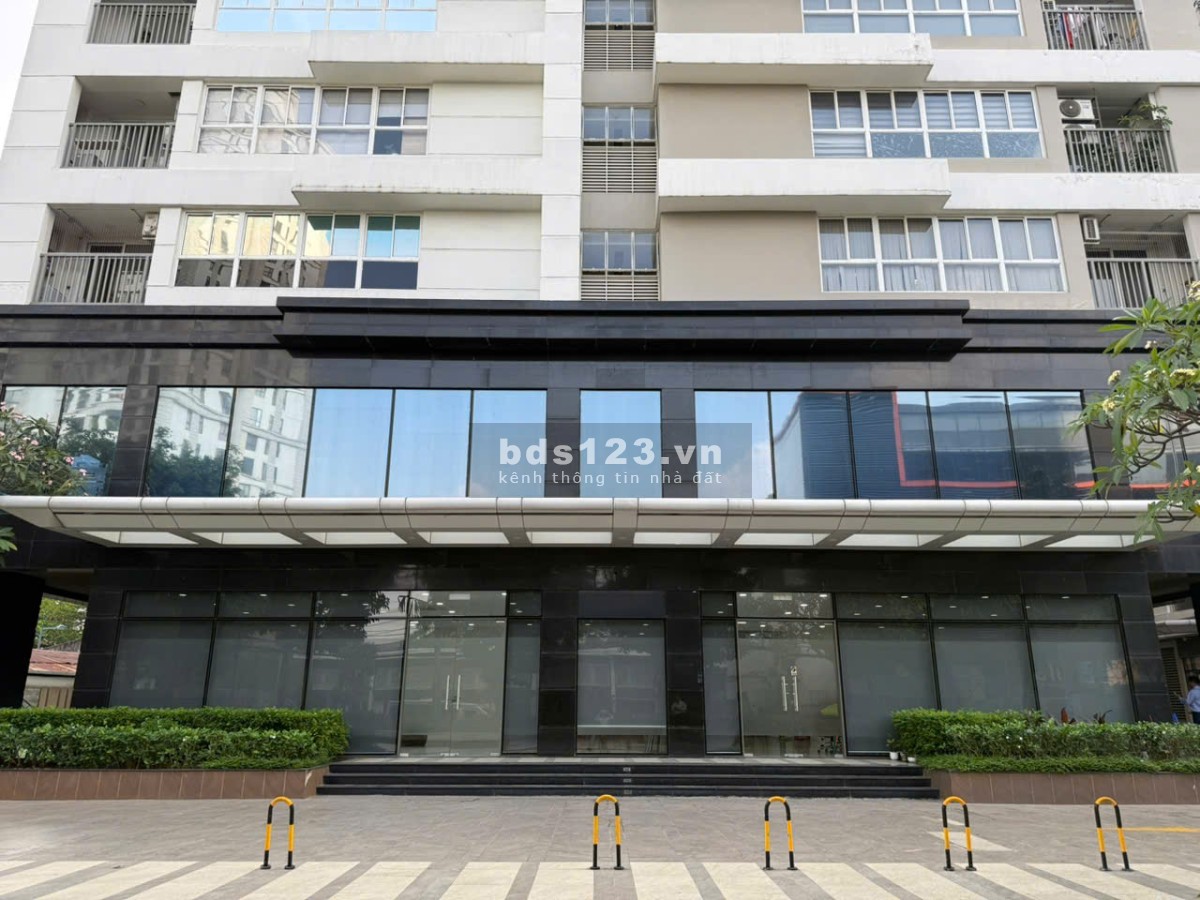 Cho thuê Shophouse 2 tầng 800m2 (Mặt tiền Chung cư Orchard Parkview)