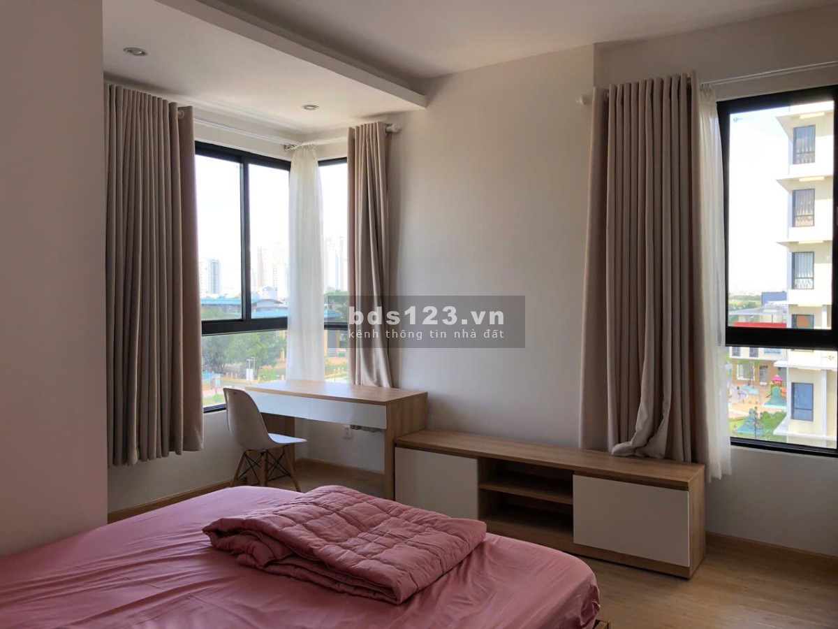 Bán căn góc 2PN 2WC DT: 84m2, tầng 7, Era Town Đức Khải