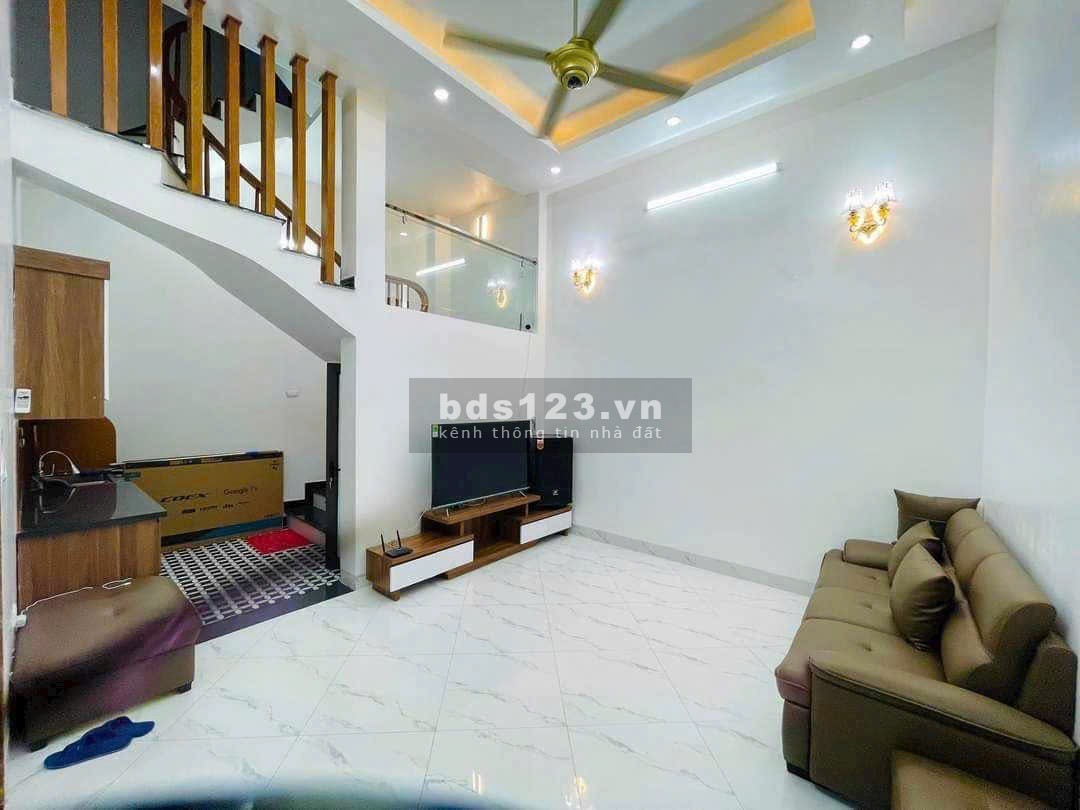 LÁNG HẠ MẶT ĐƯỜNG LỚN 30m2x 5 tầng :11 tỷ