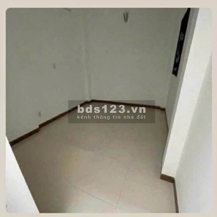 Cho thuê nhà Nguyễn Kiệm gần ngã tư Phú Nhuận 1 trệt 1 lầu…