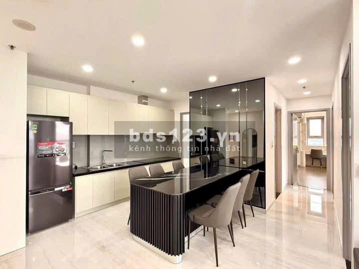 Bán gấp CC 2PN, 85m2 tại Vinhomes Central Park, 3,23 tỷ 0901873403 Hân
