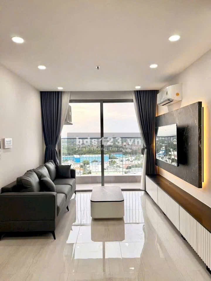 Bán gấp CC 2PN, 85m2 tại Vinhomes Central Park, 3,23 tỷ 0901873403 Hân