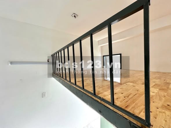 Phòng trống Quận 12 giá ưu đãi, có ban công, nội thất