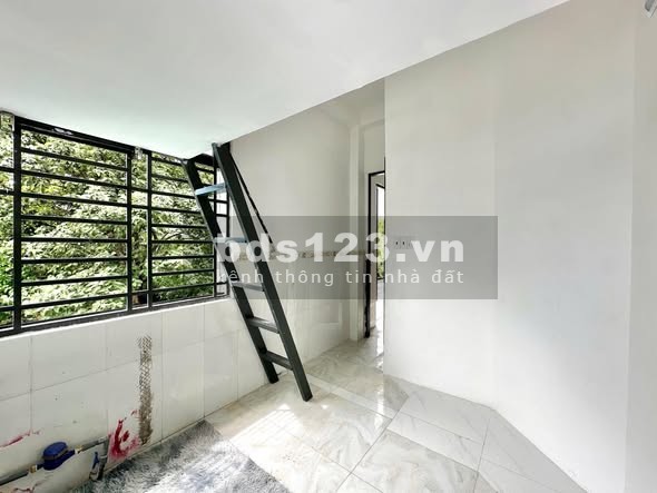 Phòng trống Quận 12 giá ưu đãi, có ban công, nội thất