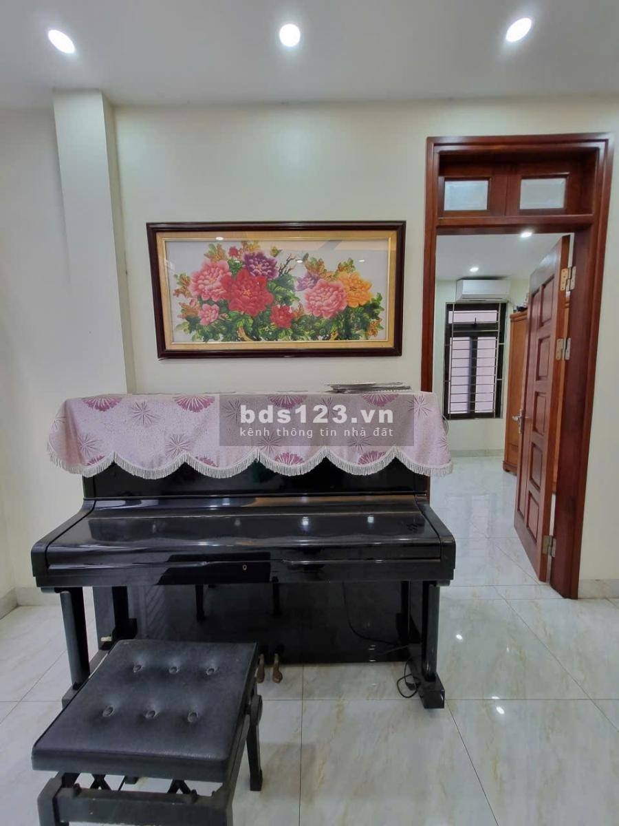 Bán nhà mặt phố Giáp Bát 99m2, 6 tầng thang máy, lô góc, kinh…