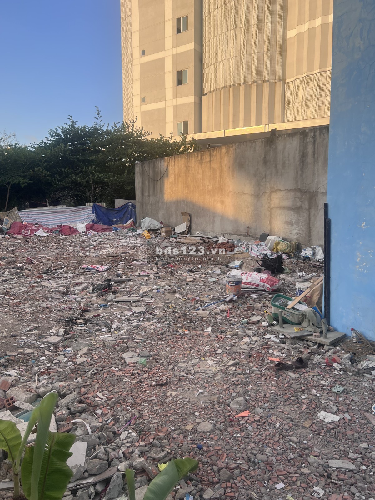 CHO THUÊ ĐẤT TRỐNG QUẬN BÌNH TÂN ( 500m2) TRỤC ĐƯỜNG CHÍNH VÕ VĂN KIỆT RẼ VÀO