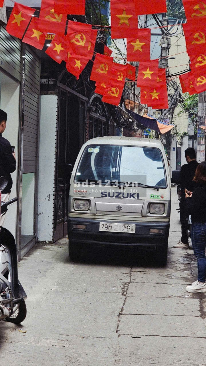 BÁN NHÀ DẠNG HIẾM ĐƯỜNG GIÁP BÁT 35M2 x 5 TẦNG - MẶT TIỀN…