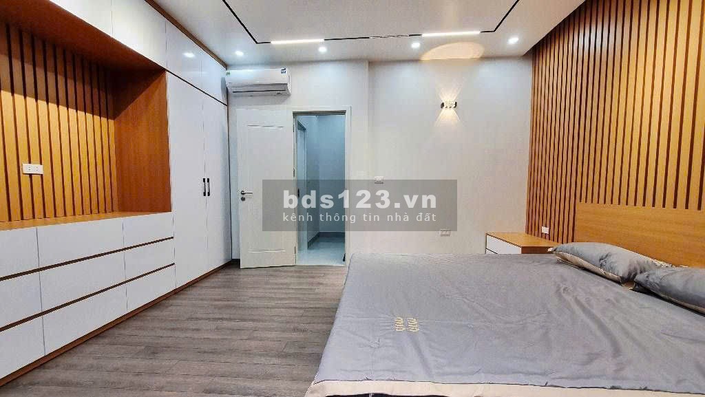 BÁN NHÀ DẠNG HIẾM ĐƯỜNG GIÁP BÁT 35M2 x 5 TẦNG - MẶT TIỀN…