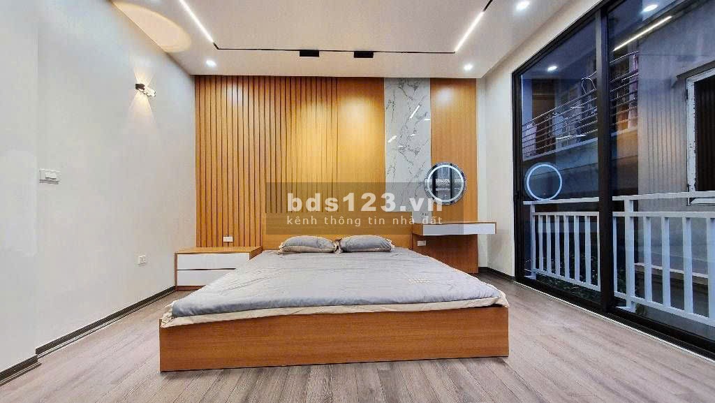 BÁN NHÀ DẠNG HIẾM ĐƯỜNG GIÁP BÁT 35M2 x 5 TẦNG - MẶT TIỀN…