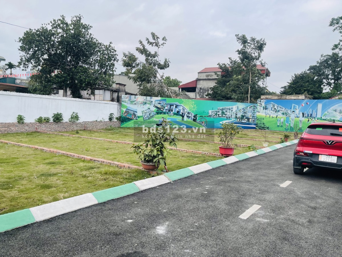 Em cần bán mảnh đất gần 60m ngay phố Chùa Thông ( trung tâm Sơn Tây )