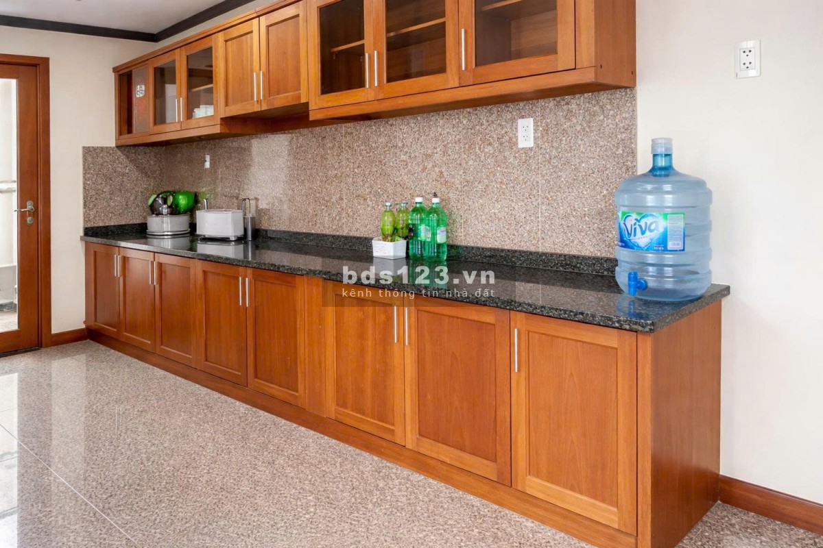 Cho thuê căn hộ 2 phòng ngủ 96m2 chỉ 8.5 triệu