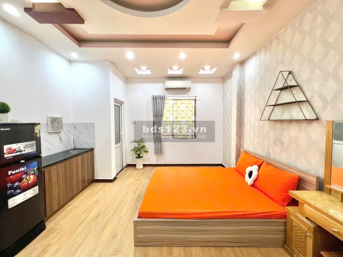 STUIO QUẬN 1 FULL NT CỬA SỔ TRỜI