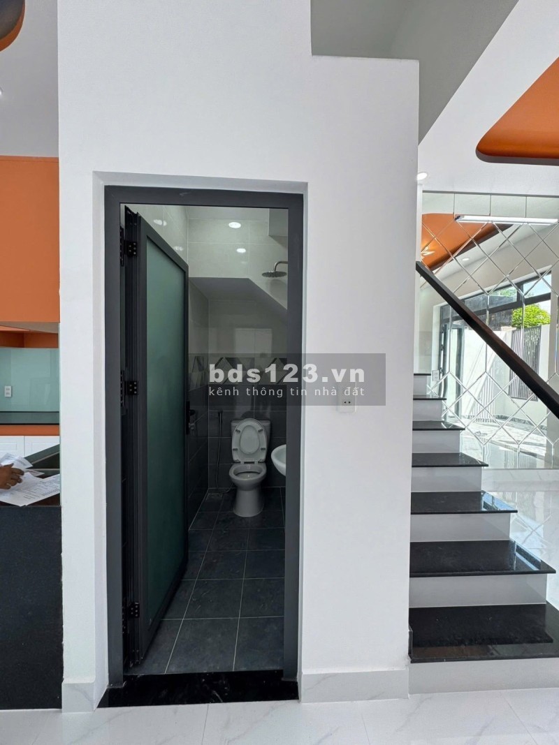 Bán Nhà Phố 3 Tầng Long Phước Q.9 - Khu Phân Lô - Giá Nhỉnh 4 Tỷ