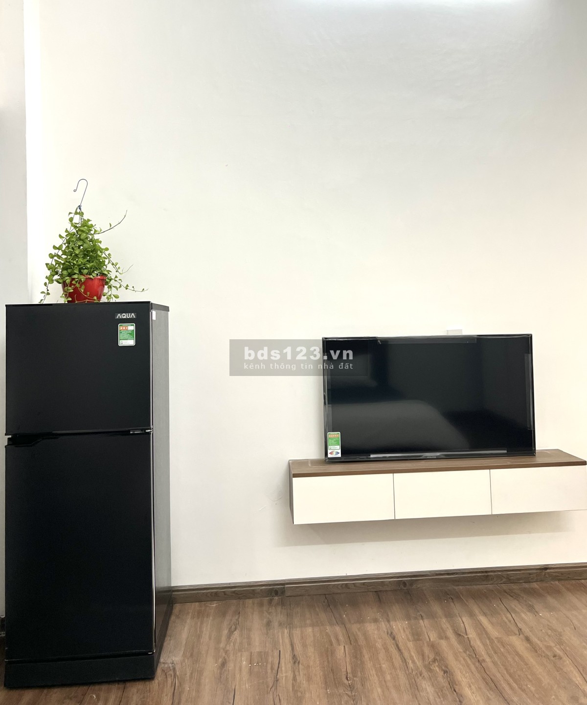 STUDIO XỊN ĐA KAO – MÁY GIẶT RIÊNG, FULL NỘI THẤT