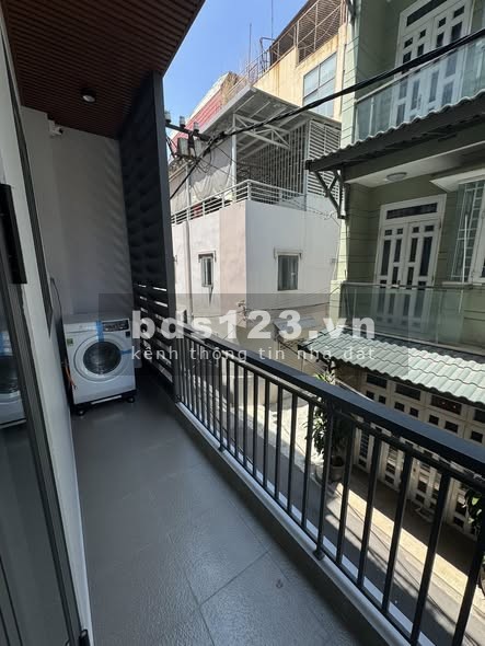 Phòng cho thuê 30m2 hẻm xe hơi Hoàng Văn Thụ, Phú Nhuận