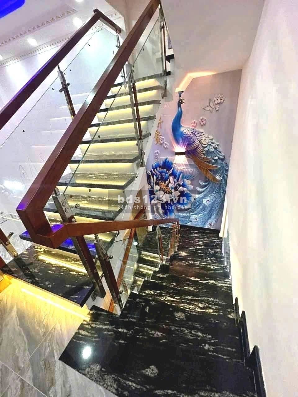 NHÀ 2 LẦU MỚI XÂY HOÀN CÔNG ĐẦY ĐỦ. 2Tỷ300 Nhà thiết kế…