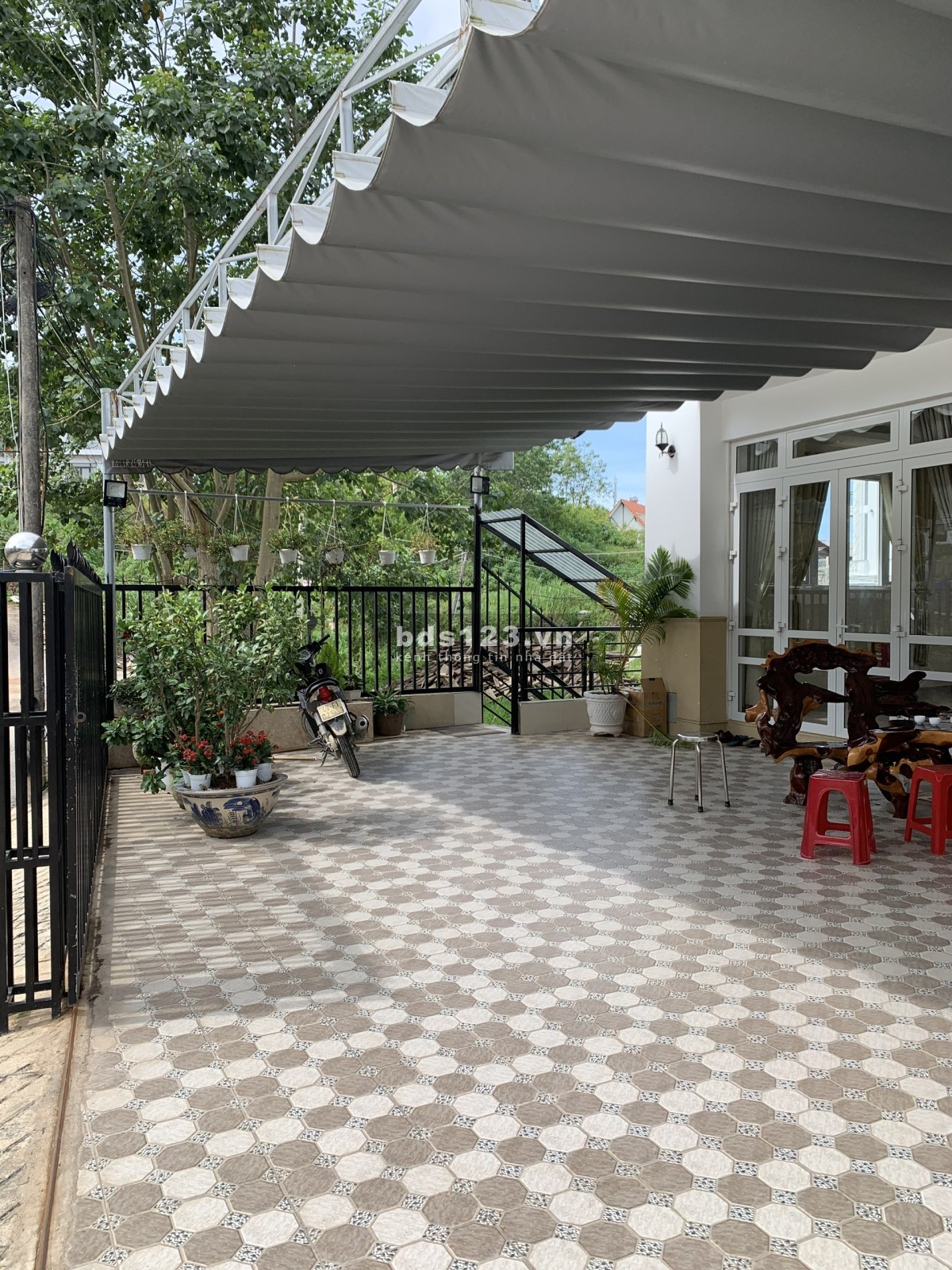 KHÁCH SẠN TRUNG TÂM ĐÀ LẠT, 252m2, 24 PHÒNG (CHÍNH CHỦ)